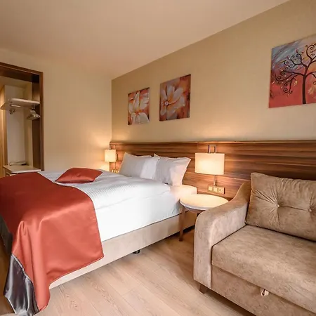 Sunday Schwarzbachtal Hideaway