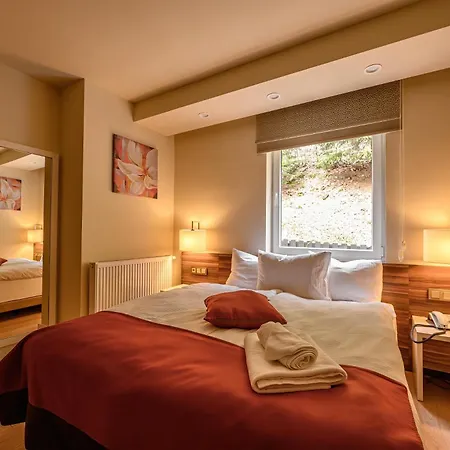 Sunday Schwarzbachtal Hideaway מלון