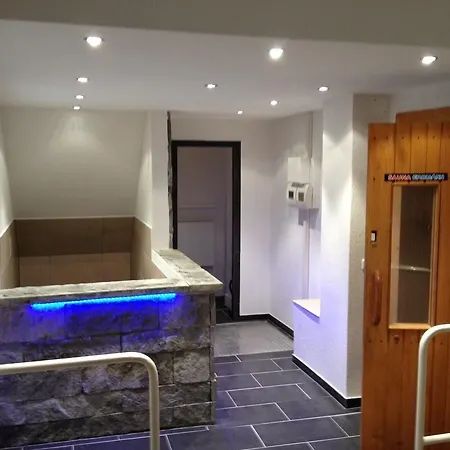 Sunday Schwarzbachtal Hideaway מלון 4*