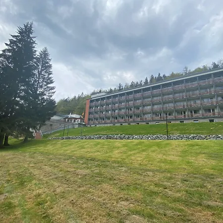 Sunday Schwarzbachtal Hideaway Отель 4*
