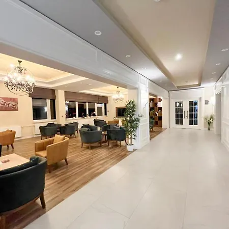 Отель Sunday Schwarzbachtal Hideaway 4*