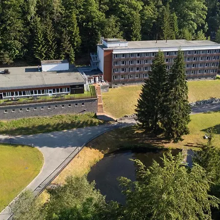Отель Sunday Schwarzbachtal Hideaway