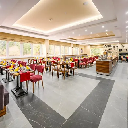Отель Sunday Schwarzbachtal Hideaway 4*