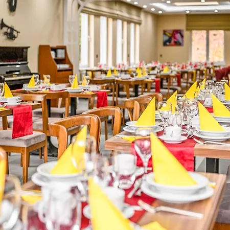 Sunday Schwarzbachtal Hideaway 4*