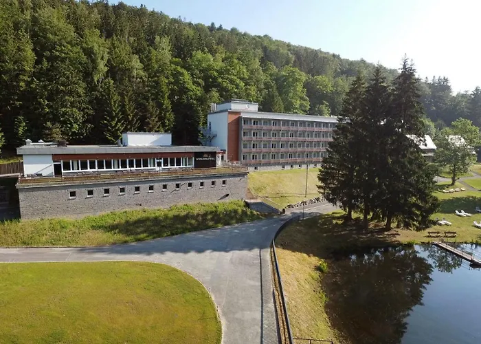 Sunday Schwarzbachtal Hideaway فندق