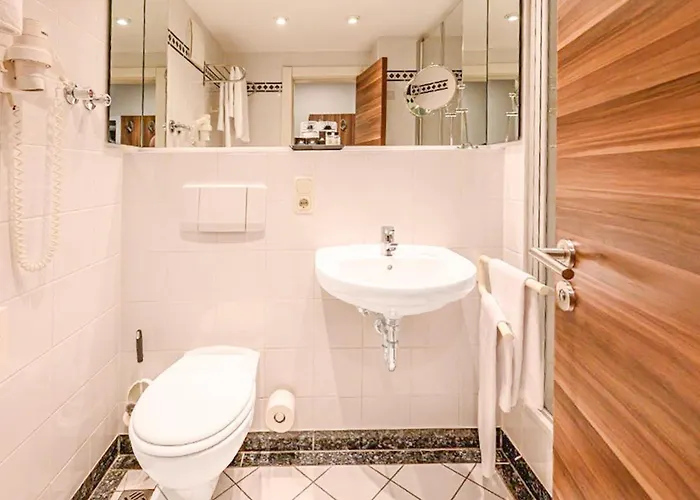 Sunday Schwarzbachtal Hideaway فندق 4*