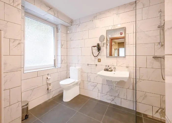 Sunday Schwarzbachtal Hideaway Hotel